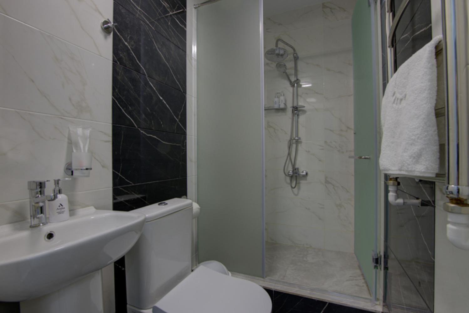 Aisha Hotel Bishkek Ngoại thất bức ảnh