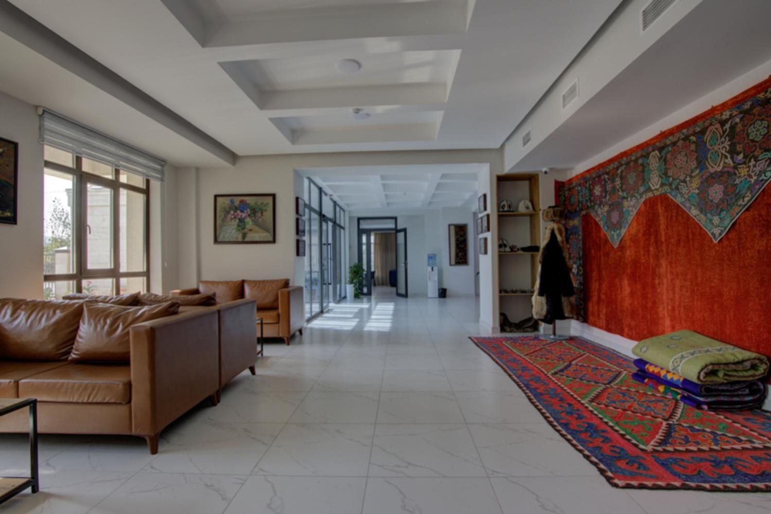 Aisha Hotel Bishkek Ngoại thất bức ảnh