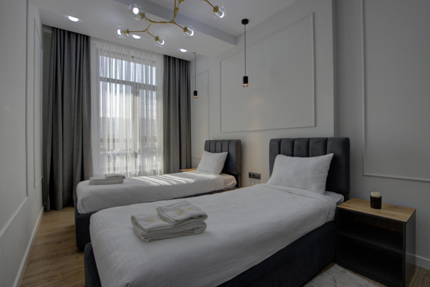 Aisha Hotel Bishkek Ngoại thất bức ảnh