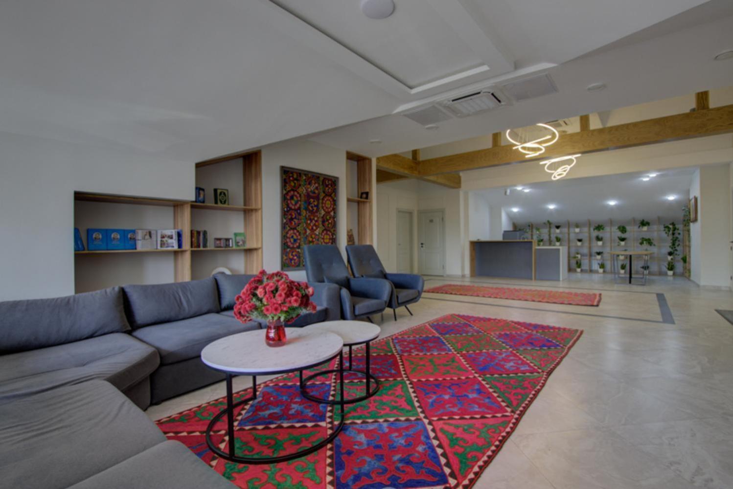 Aisha Hotel Bishkek Ngoại thất bức ảnh